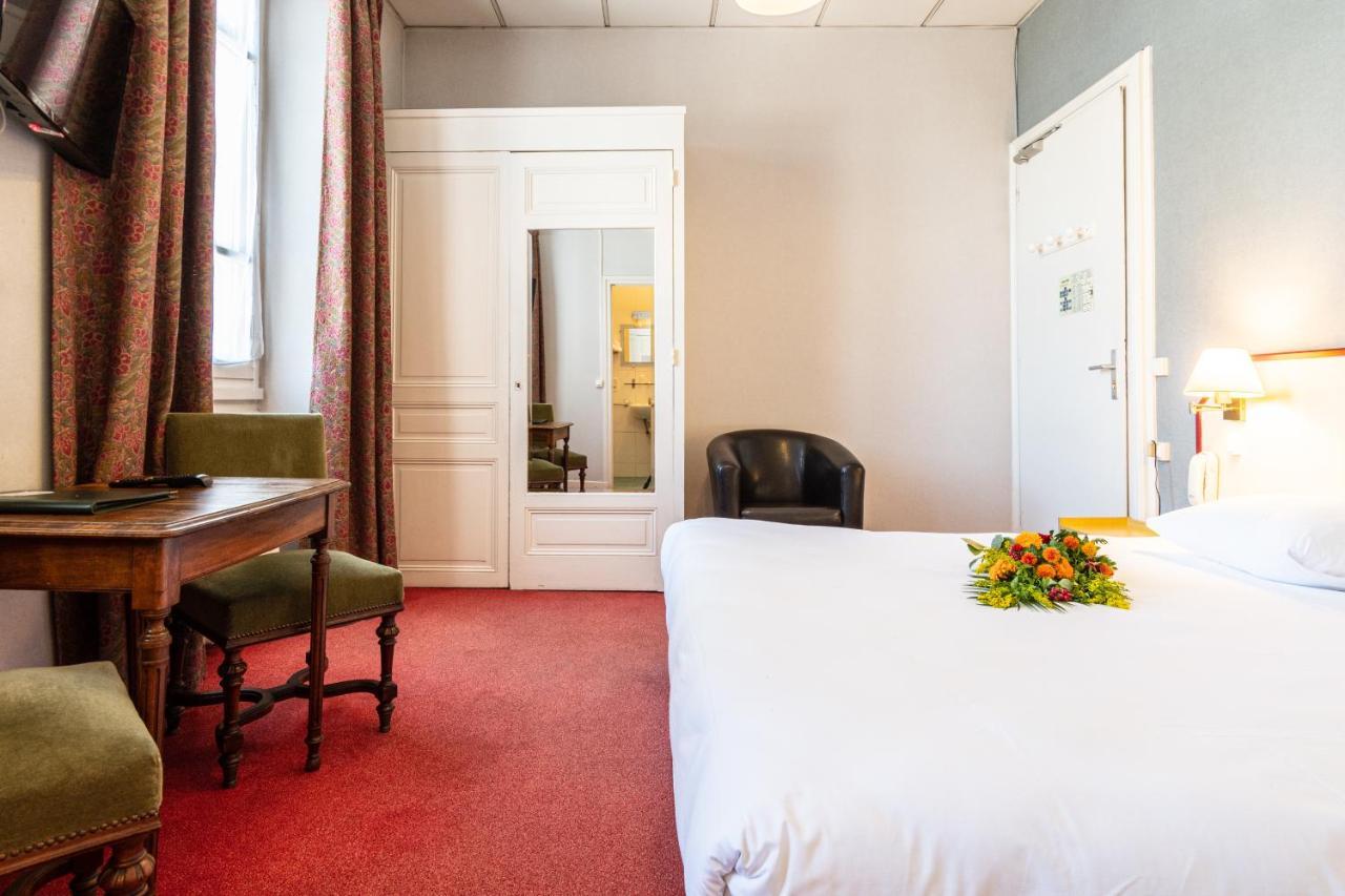 Hotel Des Bains อิกซ์เลส์แบ็งส์ ภายนอก รูปภาพ