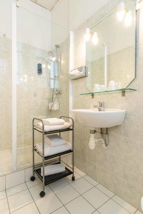 Hotel Des Bains อิกซ์เลส์แบ็งส์ ภายนอก รูปภาพ