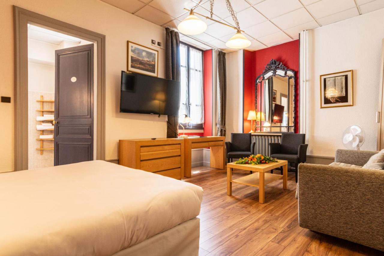 Hotel Des Bains อิกซ์เลส์แบ็งส์ ภายนอก รูปภาพ