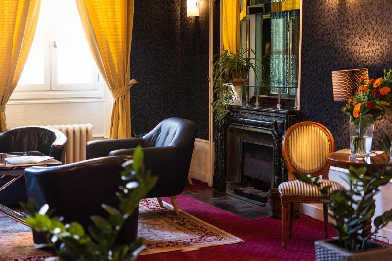 Hotel Des Bains อิกซ์เลส์แบ็งส์ ภายนอก รูปภาพ